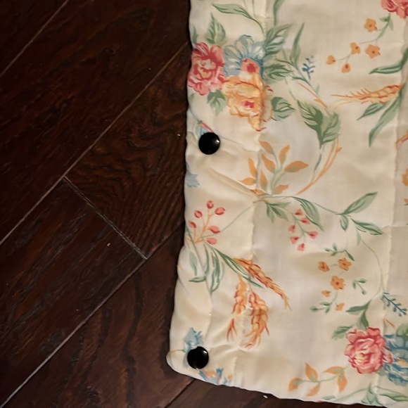 Snuggle wrap blanket quilt with snaps - Picture 3 of 4